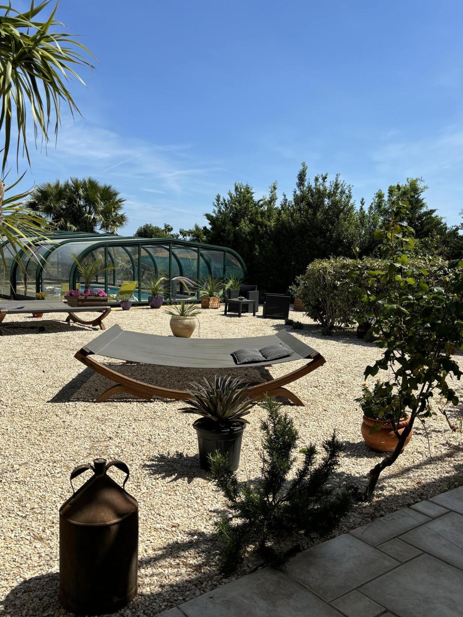 A L'Oree Des Vignes Montady Exterior photo